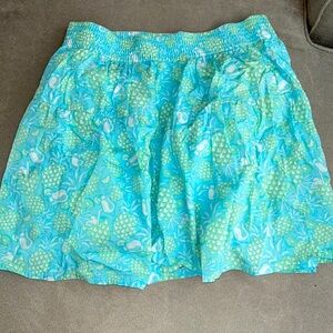 Medium Vineyard Vines lined skirt GUC